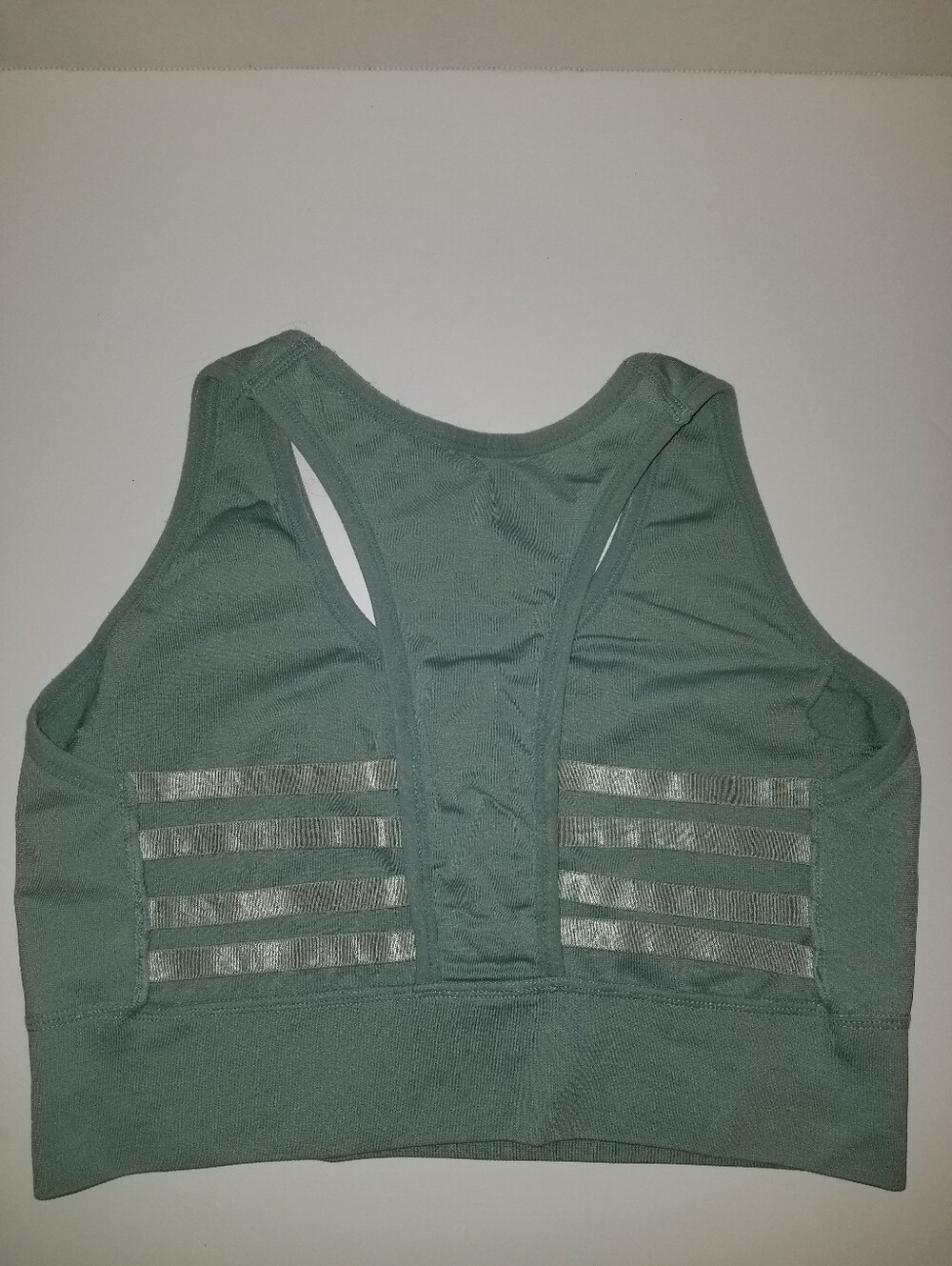 Pro Fit Seamless Sports Bra Decorative Strappy Back